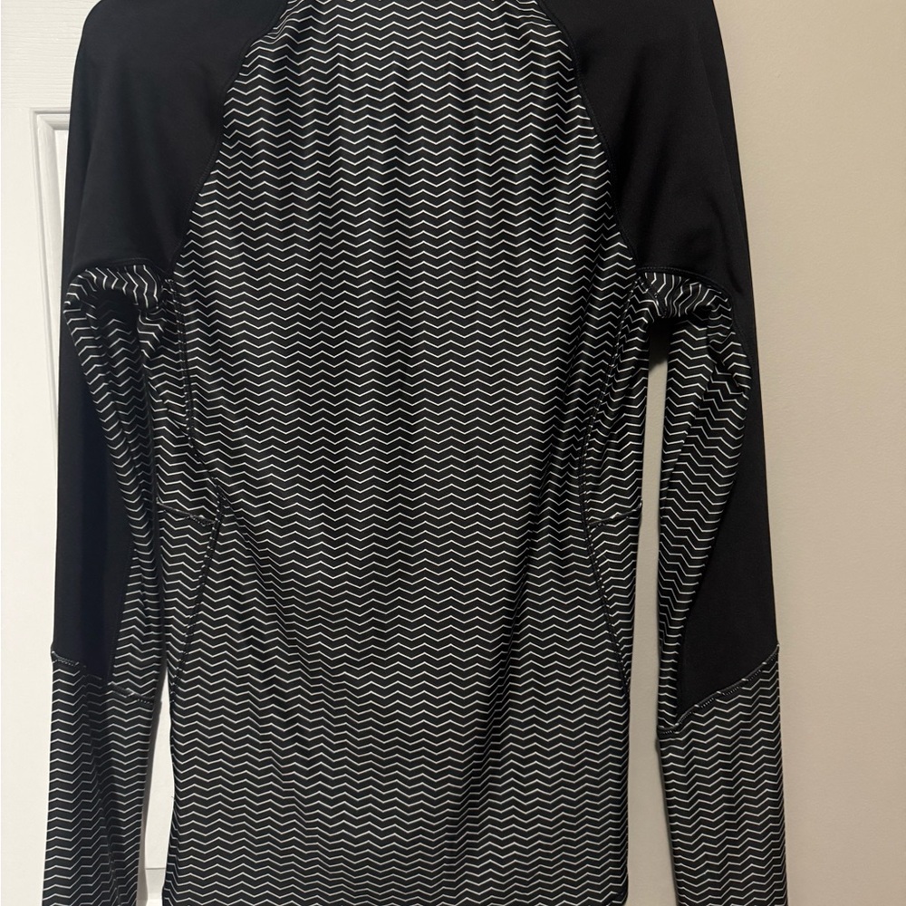 DSG Black & White Cold~Weather Zigzag Quarter-Zip Pullover – Women’s Medium - Picture 5 of 6